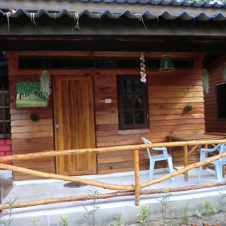 Hans Strand Bungalows Koh Lanta Exterior photo