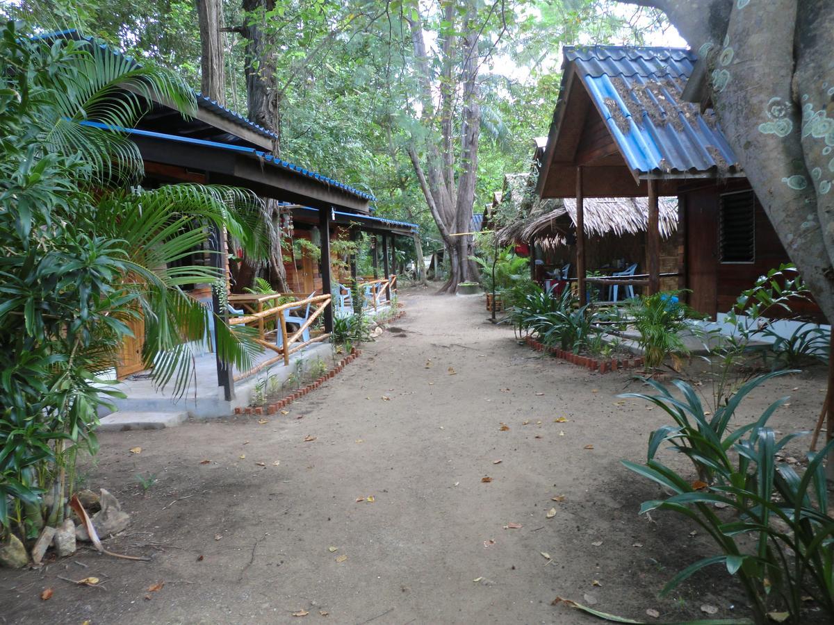 Hans Strand Bungalows Koh Lanta Exterior photo