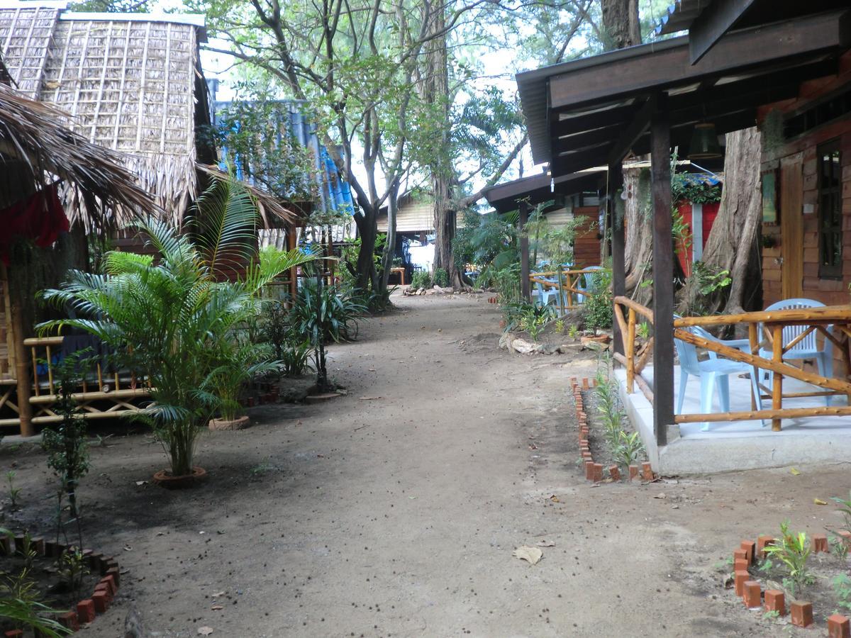 Hans Strand Bungalows Koh Lanta Exterior photo