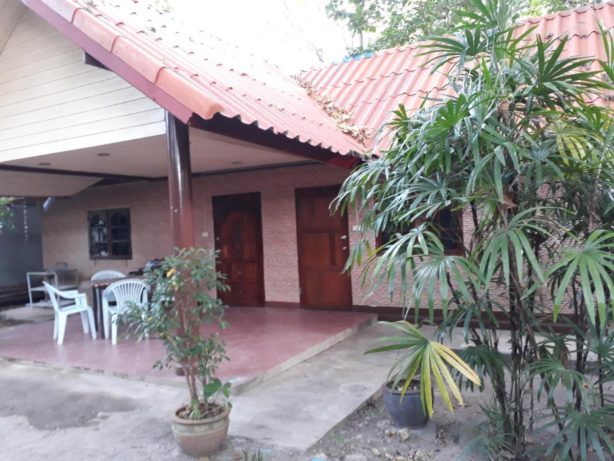 Hans Strand Bungalows Koh Lanta Exterior photo